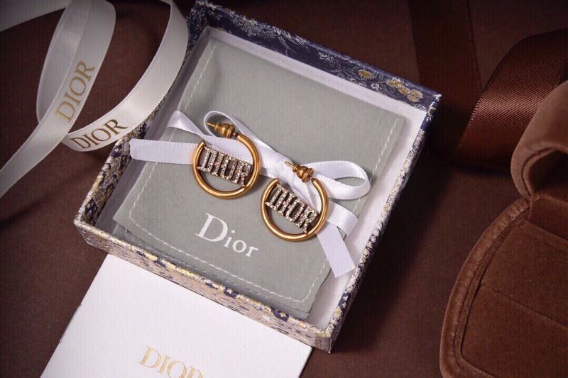 chr1st1an D10r earrings